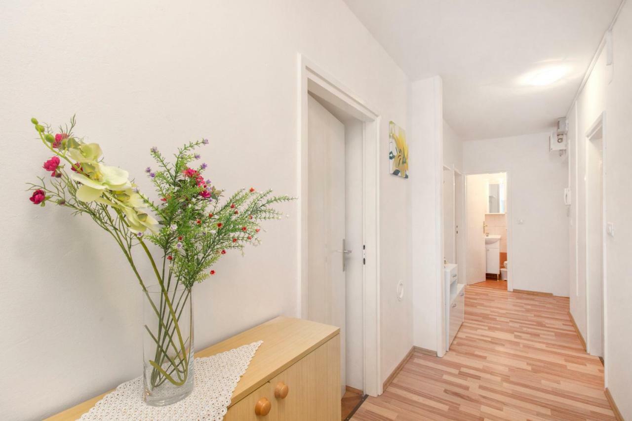 Charming Old Town Apartment シベニク エクステリア 写真
